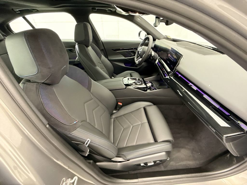 New 2026 BMW 530i w/ M Sport Package RWD image 19
