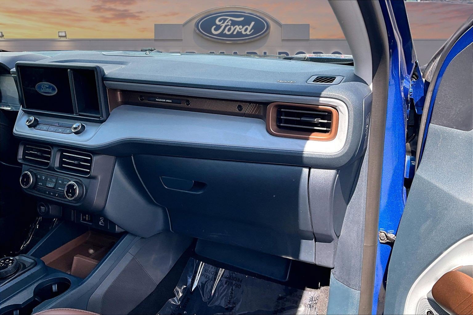 Certified 2023 Ford Maverick Lariat w/ Lariat Luxury Package AWD/4WD image 17