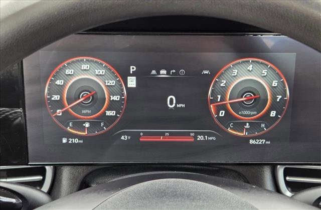 Used 2024 Hyundai Elantra SEL image 11