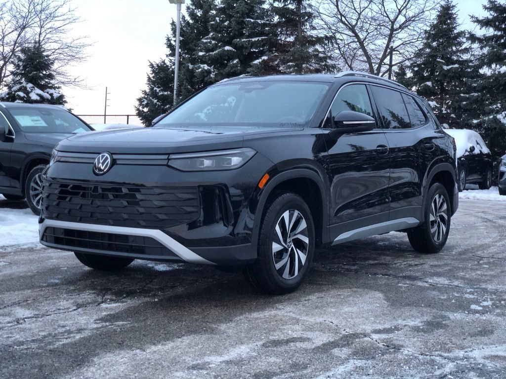 Used 2026 Volkswagen Tiguan S AWD/4WD image 2