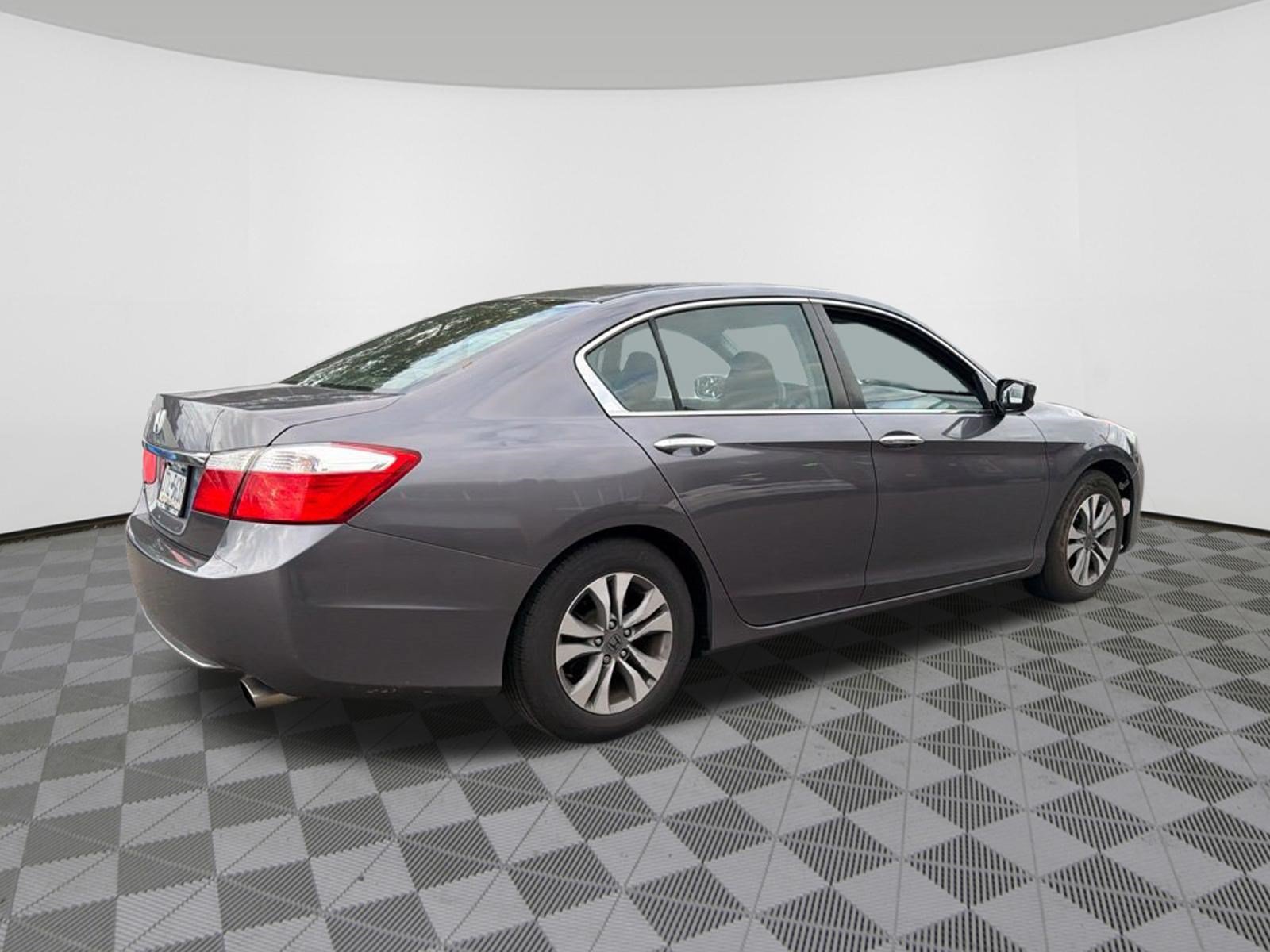 Used 2015 Honda Accord LX image 5