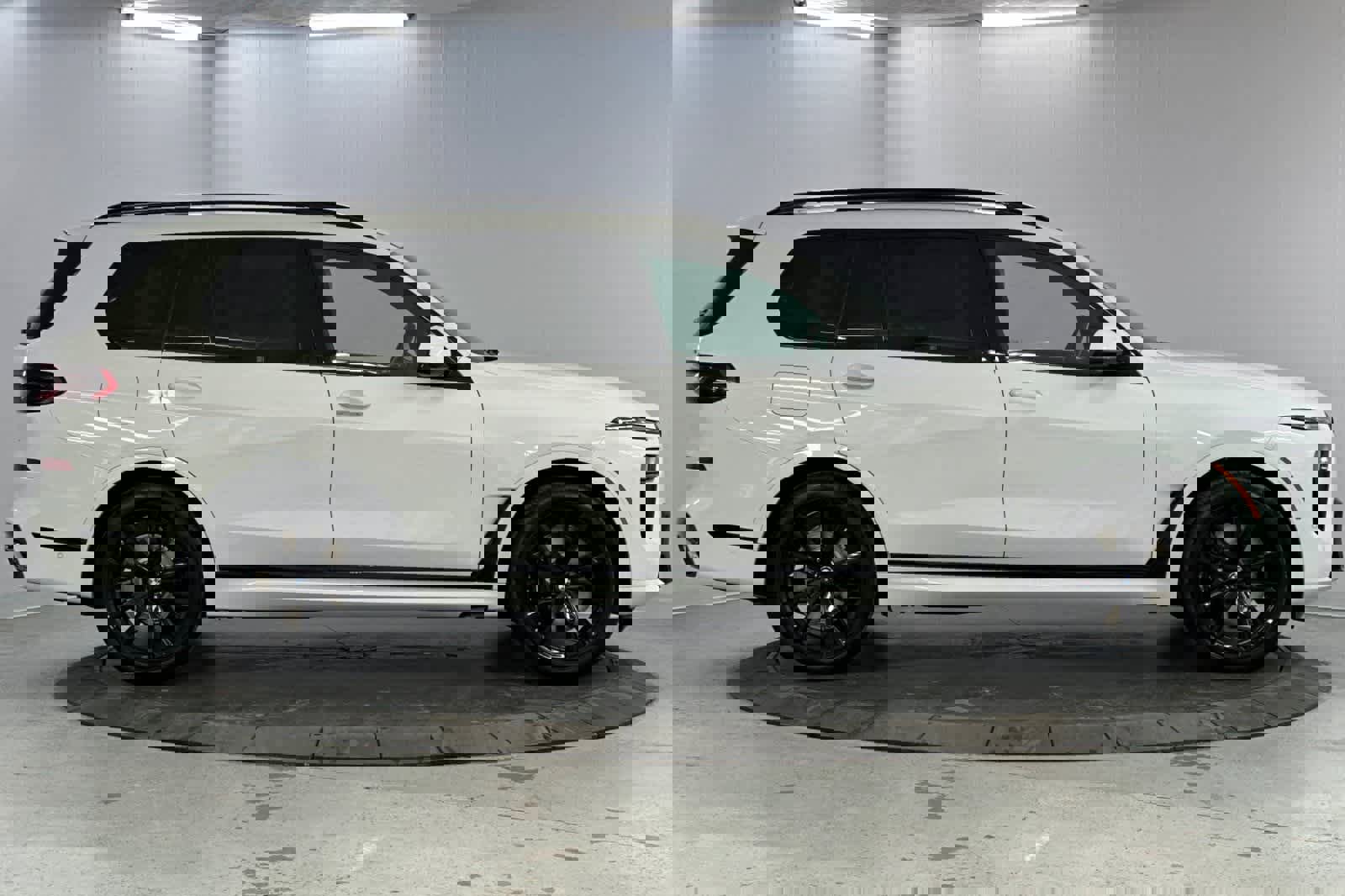 Used 2026 BMW X7 xDrive40i w/ M Sport Package image 8