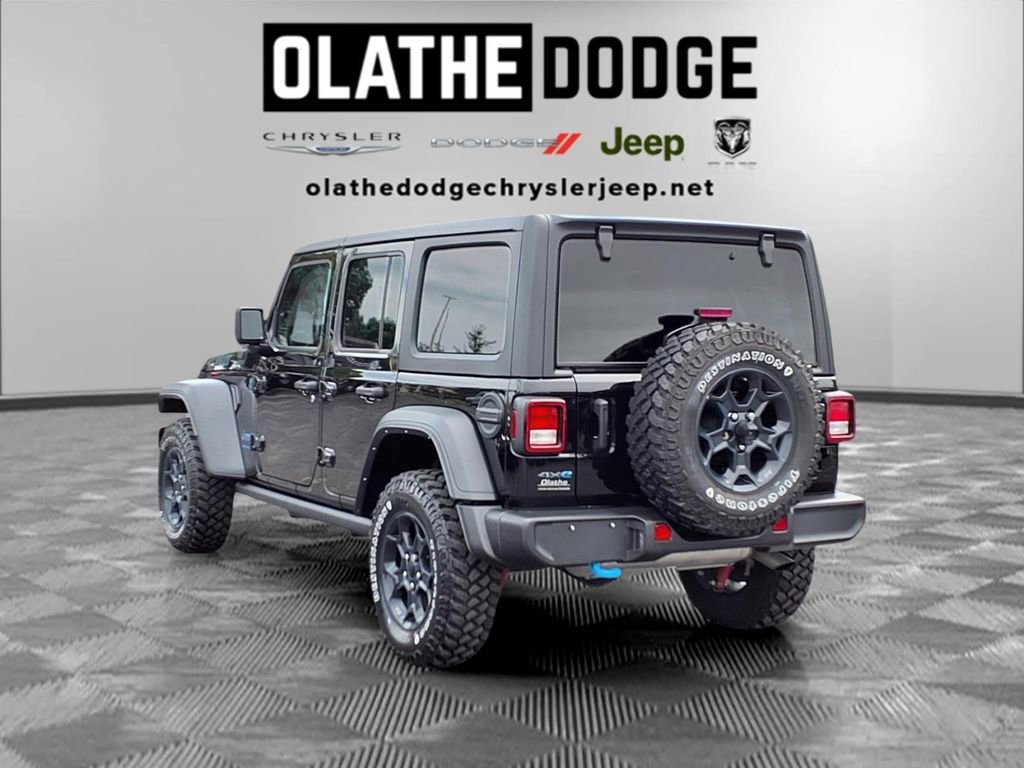 Used 2023 Jeep Wrangler Unlimited w/ 8.4" Radio Group AWD/4WD image 3