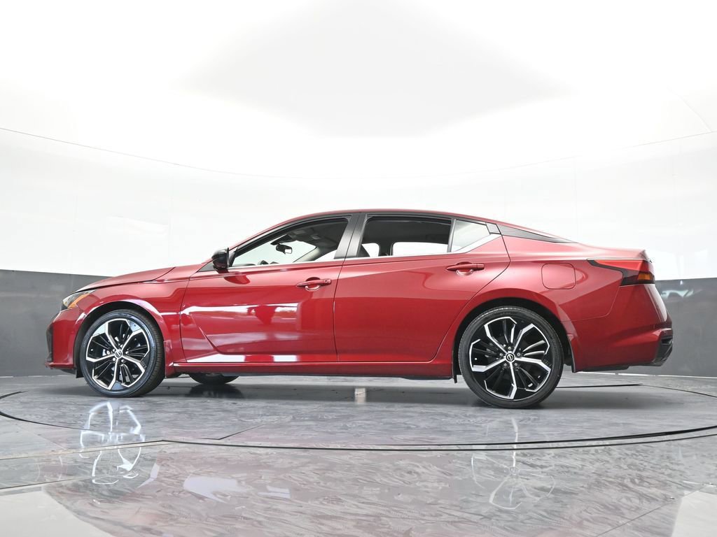 Used 2024 Nissan Altima 2.5 SR image 56