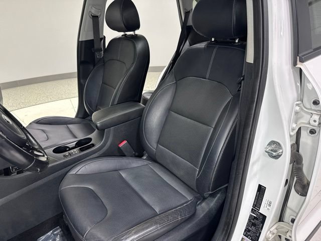 Used 2019 Kia Niro Touring FWD image 16