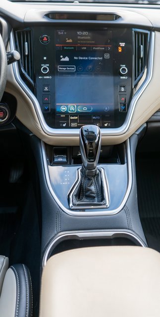 Used 2020 Subaru Outback Limited image 18