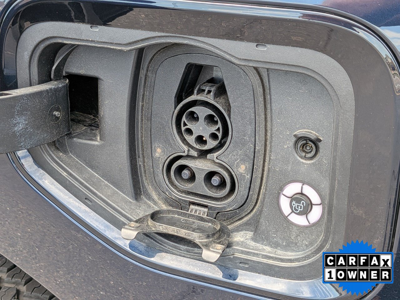 Used 2023 Ford F150 Lightning XLT AWD/4WD image 14