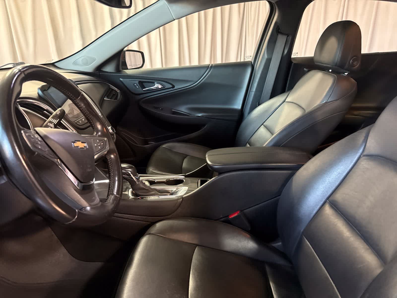 Used 2021 Chevrolet Malibu LT w/ Leather Package FWD image 21