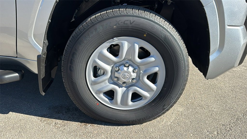 New 2026 Toyota Tundra SR image 12