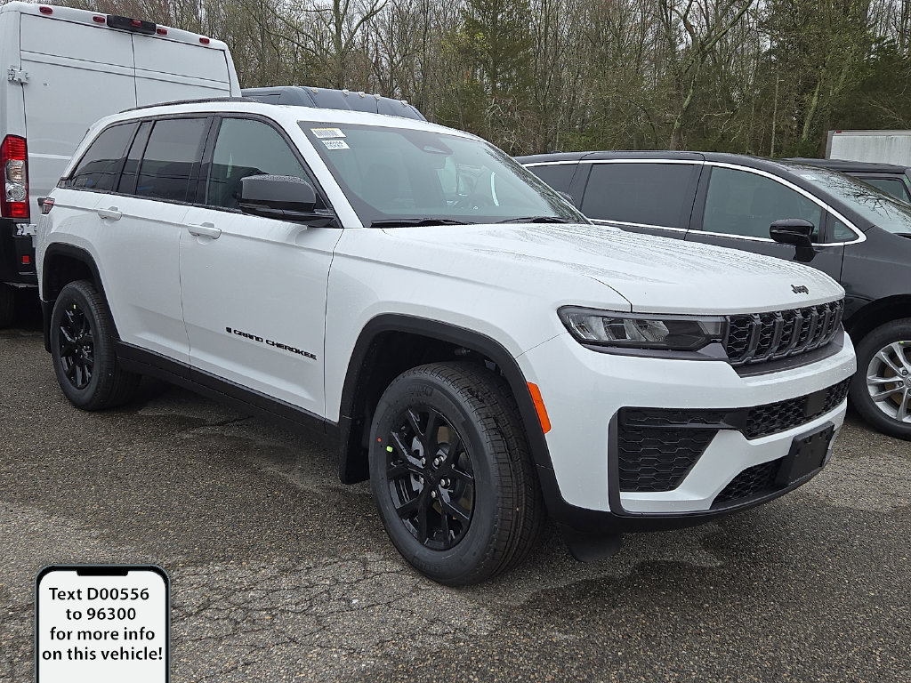 New 2026 Jeep Grand Cherokee Altitude AWD/4WD image 1