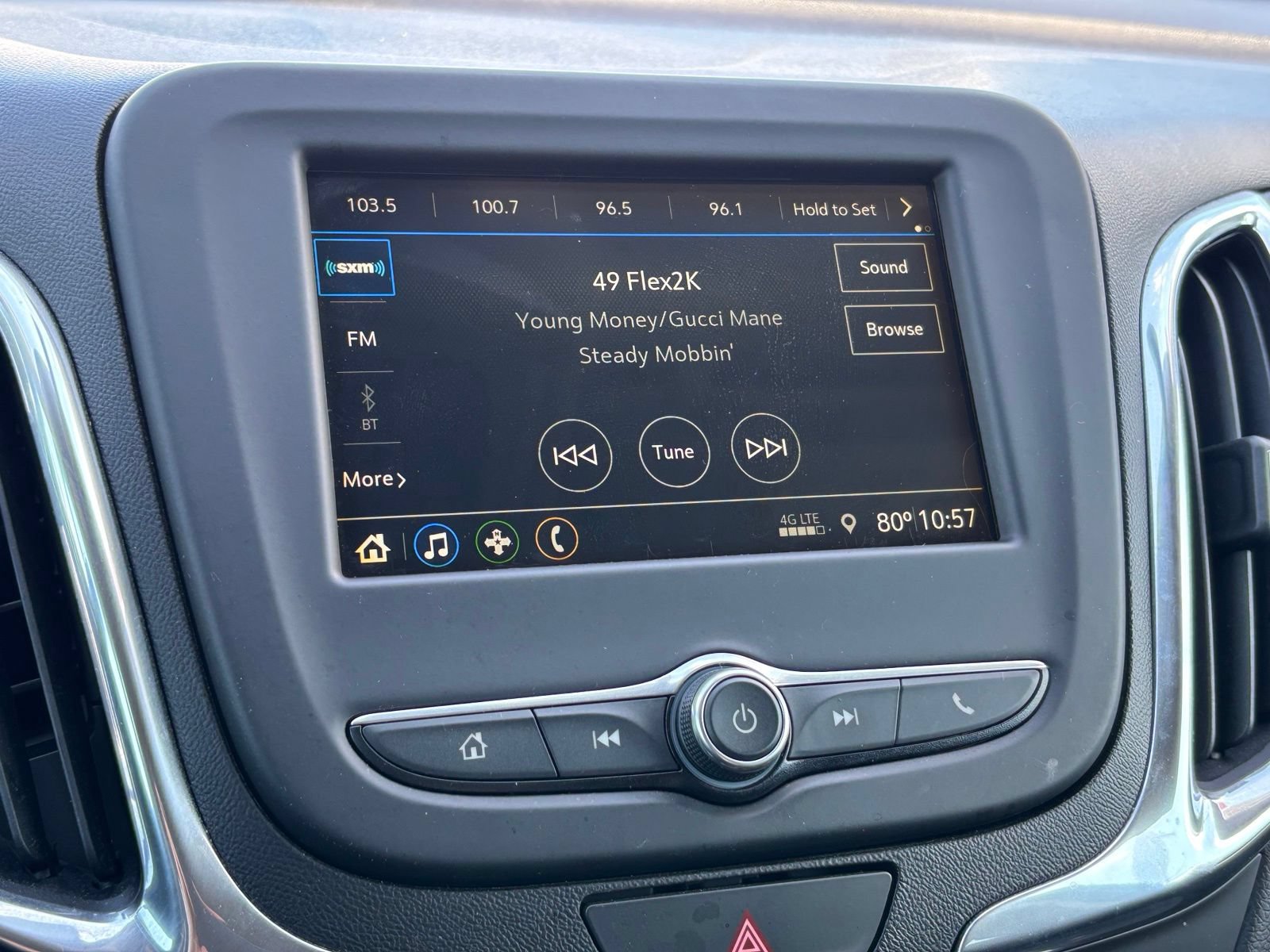 Used 2019 Chevrolet Equinox LT AWD/4WD image 12