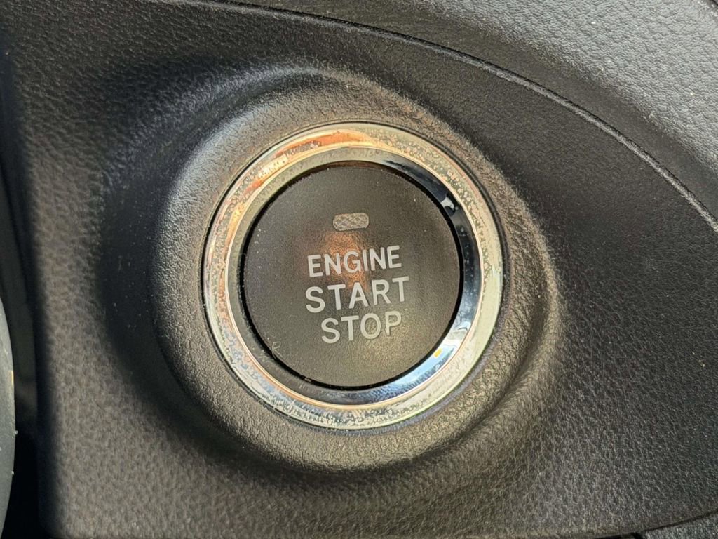 Used 2019 Subaru Ascent Limited image 8