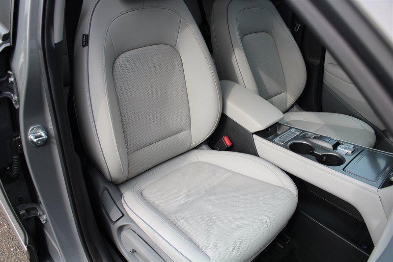 Used 2021 Hyundai Kona Limited FWD image 27