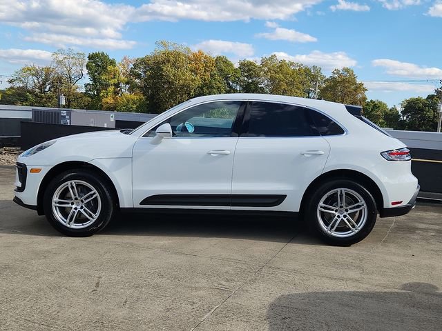 New 2026 Porsche Macan image 2