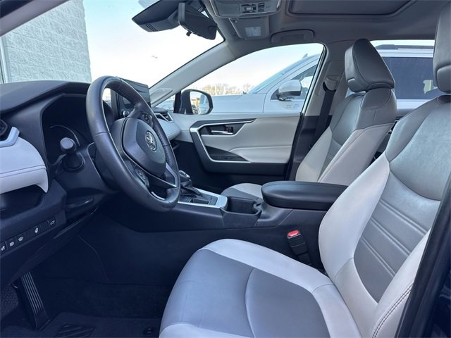 Used 2023 Toyota RAV4 XLE Premium image 11