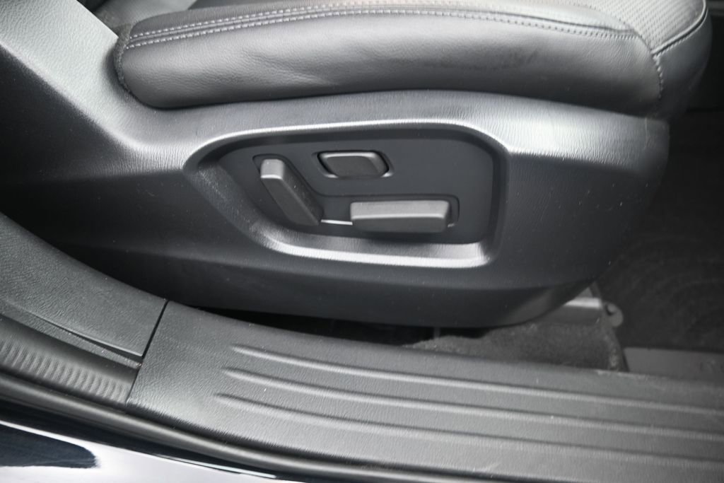 Used 2023 MAZDA CX-9 Touring AWD/4WD image 21