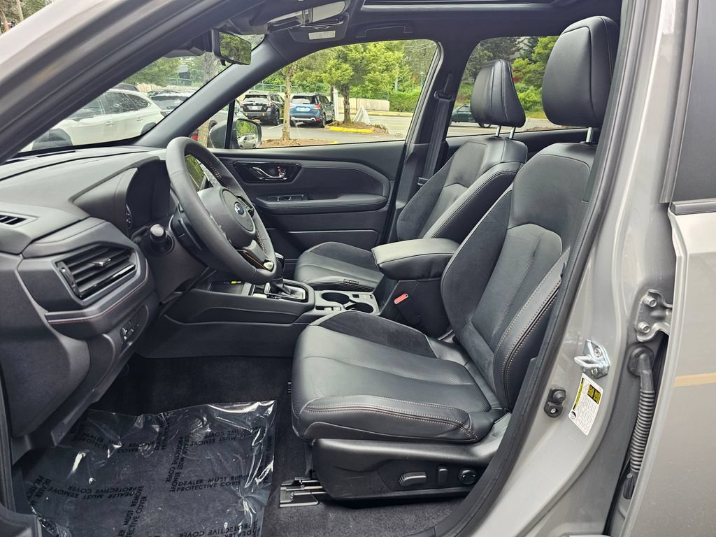 Used 2025 Subaru Forester Touring w/ Popular Package - Touring AWD/4WD image 21