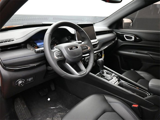 New 2026 Jeep Compass Latitude image 12