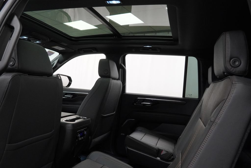 New 2026 Chevrolet Suburban High Country w/ Sun And Tow Package AWD/4WD image 14