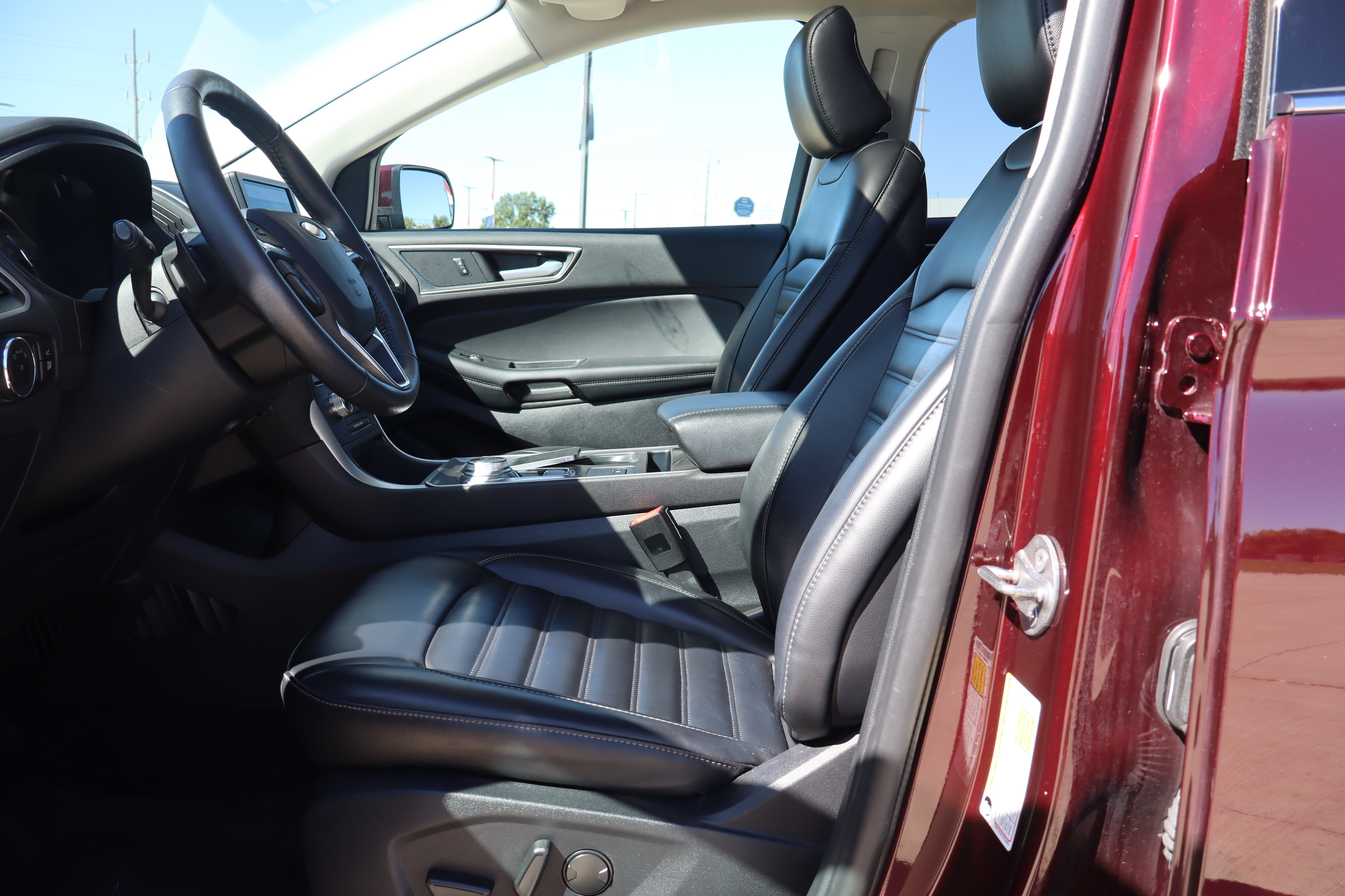 Used 2024 Ford Edge SEL w/ Convenience Package AWD/4WD image 10