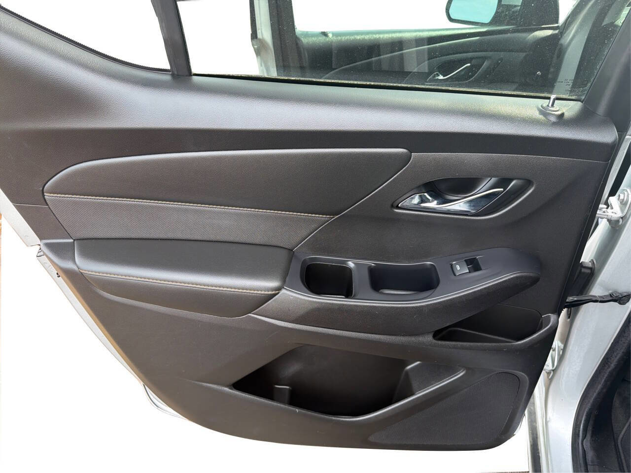 Used 2021 Chevrolet Traverse Premier AWD/4WD image 21