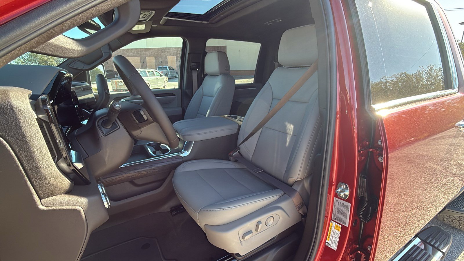 New 2026 GMC Sierra 2500 SLT w/ SLT Premium Package AWD/4WD image 13