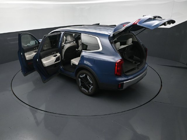 Used 2023 Kia Telluride S w/ S Sunroof Package AWD/4WD image 28