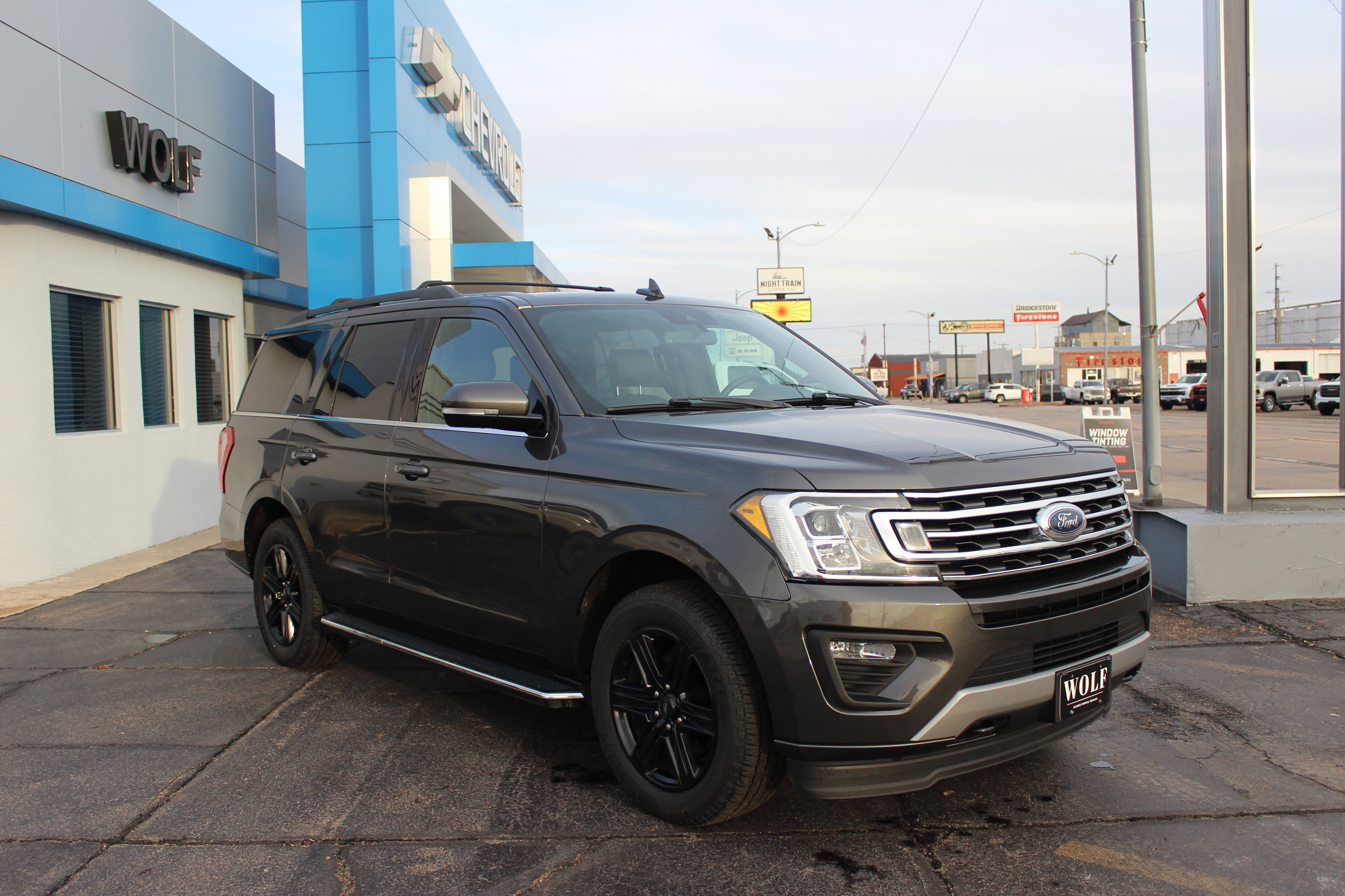 Used 2020 Ford Expedition XLT w/ Equipment Group 202A image 3