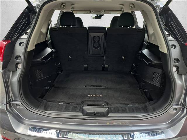 Used 2020 Nissan Rogue SV FWD image 6