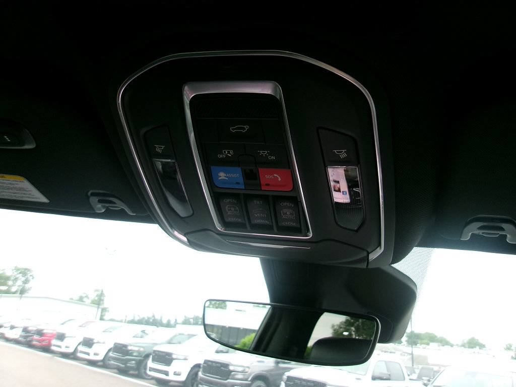 New 2026 Jeep Grand Wagoneer L 4WD image 16