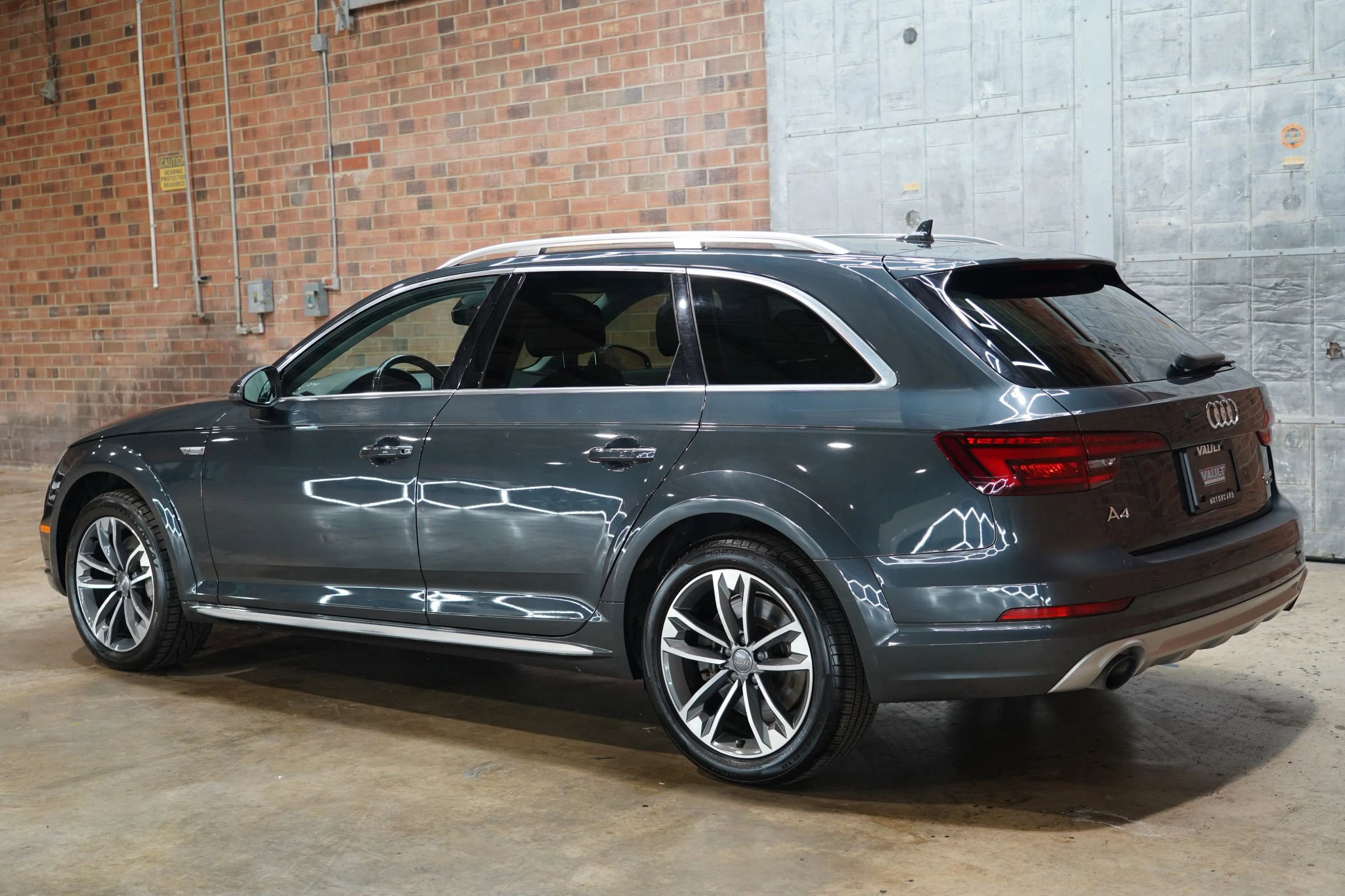 Used 2018 Audi A4 2.0T allroad Prestige image 14