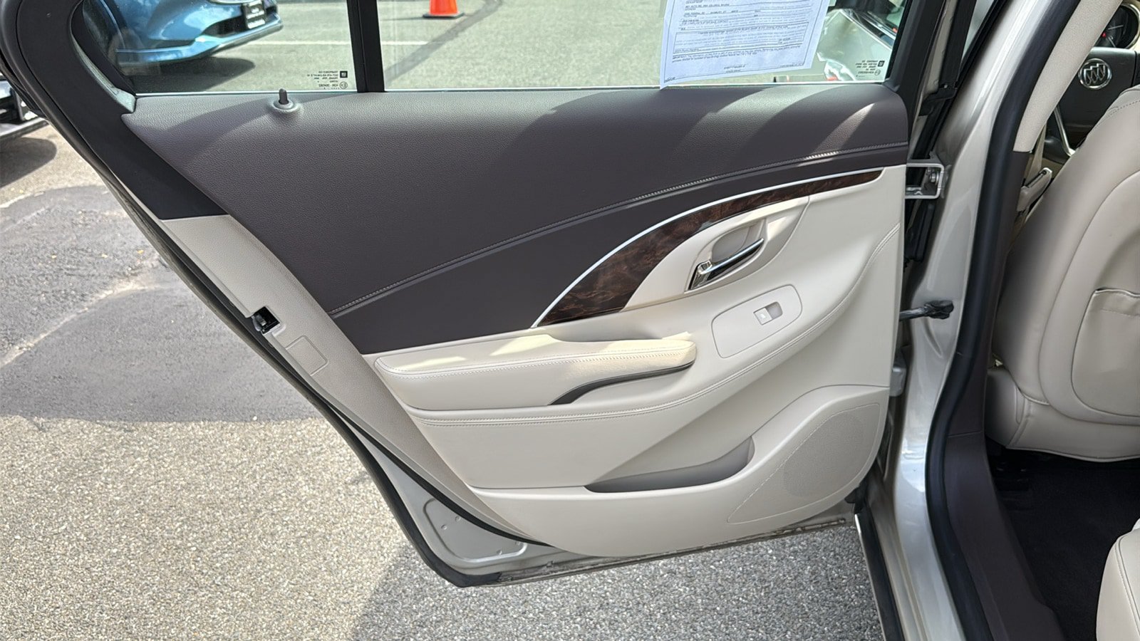 Used 2014 Buick LaCrosse FWD image 20