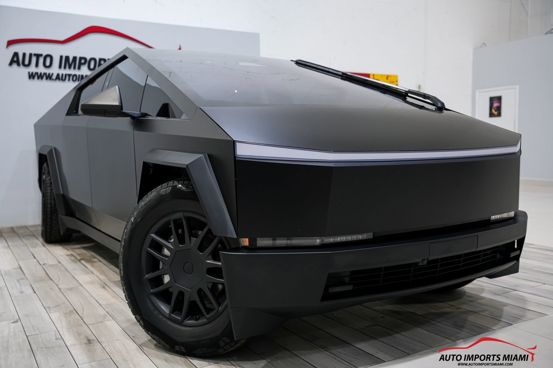 Used 2024 Tesla Cybertruck Cyberbeast AWD/4WD image 26