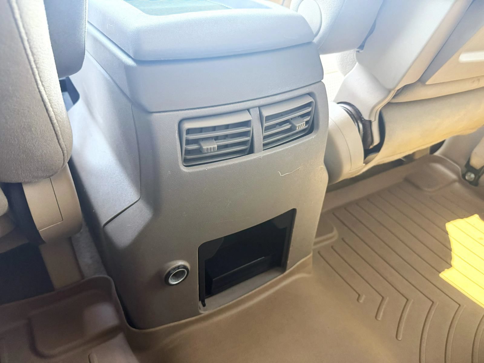 Used 2009 Nissan Armada SE RWD image 24