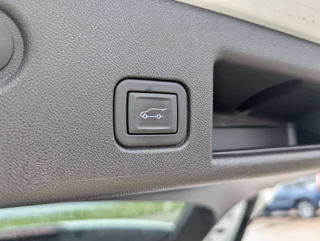 Used 2024 Chevrolet Equinox LT w/ LPO, Floor Liner Package AWD/4WD image 8