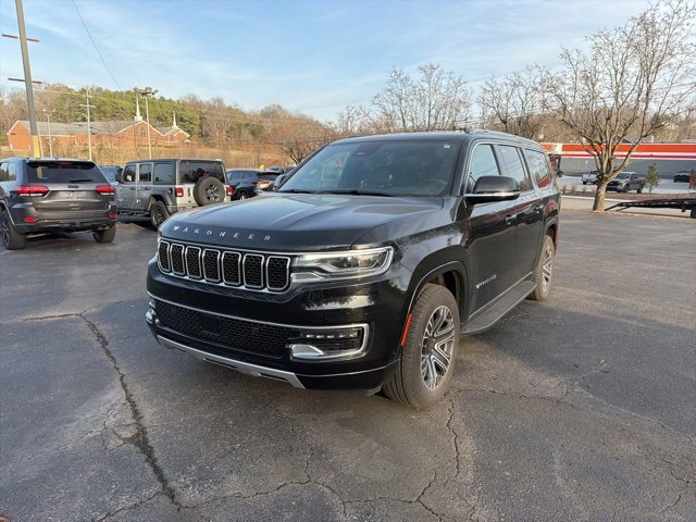 Used 2024 Jeep Wagoneer L Series II w/ Flexible Seating Group image 2