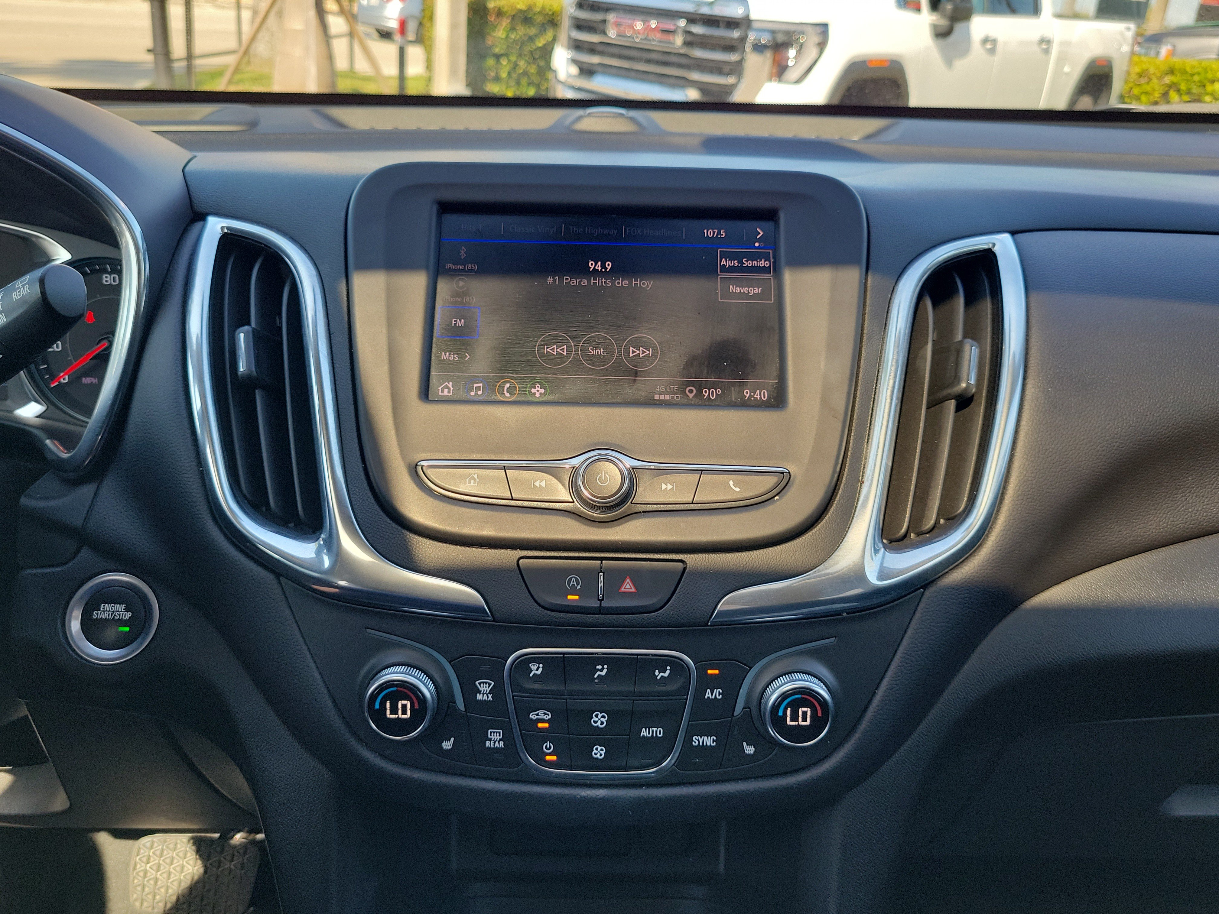 Used 2023 Chevrolet Equinox LT FWD image 23