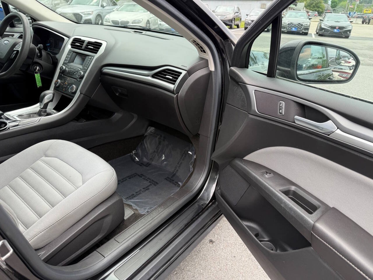 Used 2013 Ford Fusion S FWD image 11