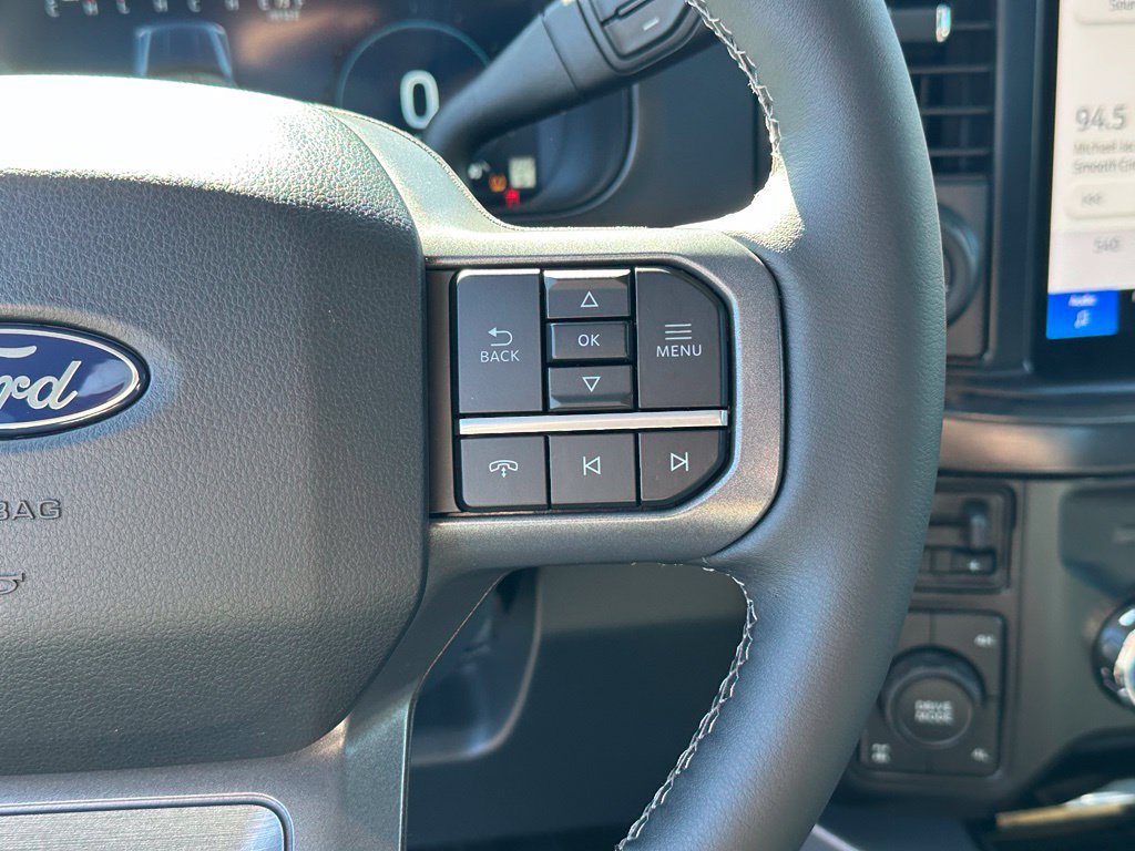 New 2027 Ford F250 Lariat w/ Black Appearance Package AWD/4WD image 11