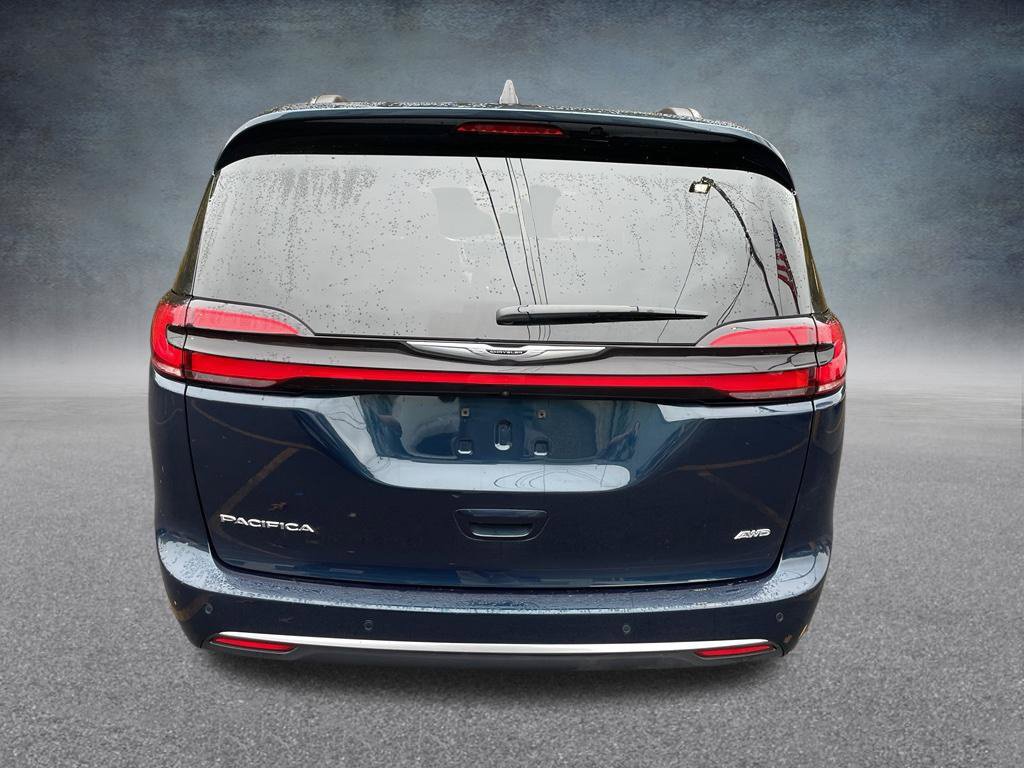Used 2025 Chrysler Pacifica Pinnacle AWD/4WD image 7