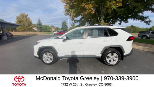 Used 2021 Toyota RAV4 XLE w/ Convenience Package AWD/4WD image 5