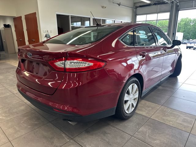 Used 2014 Ford Fusion S FWD image 9