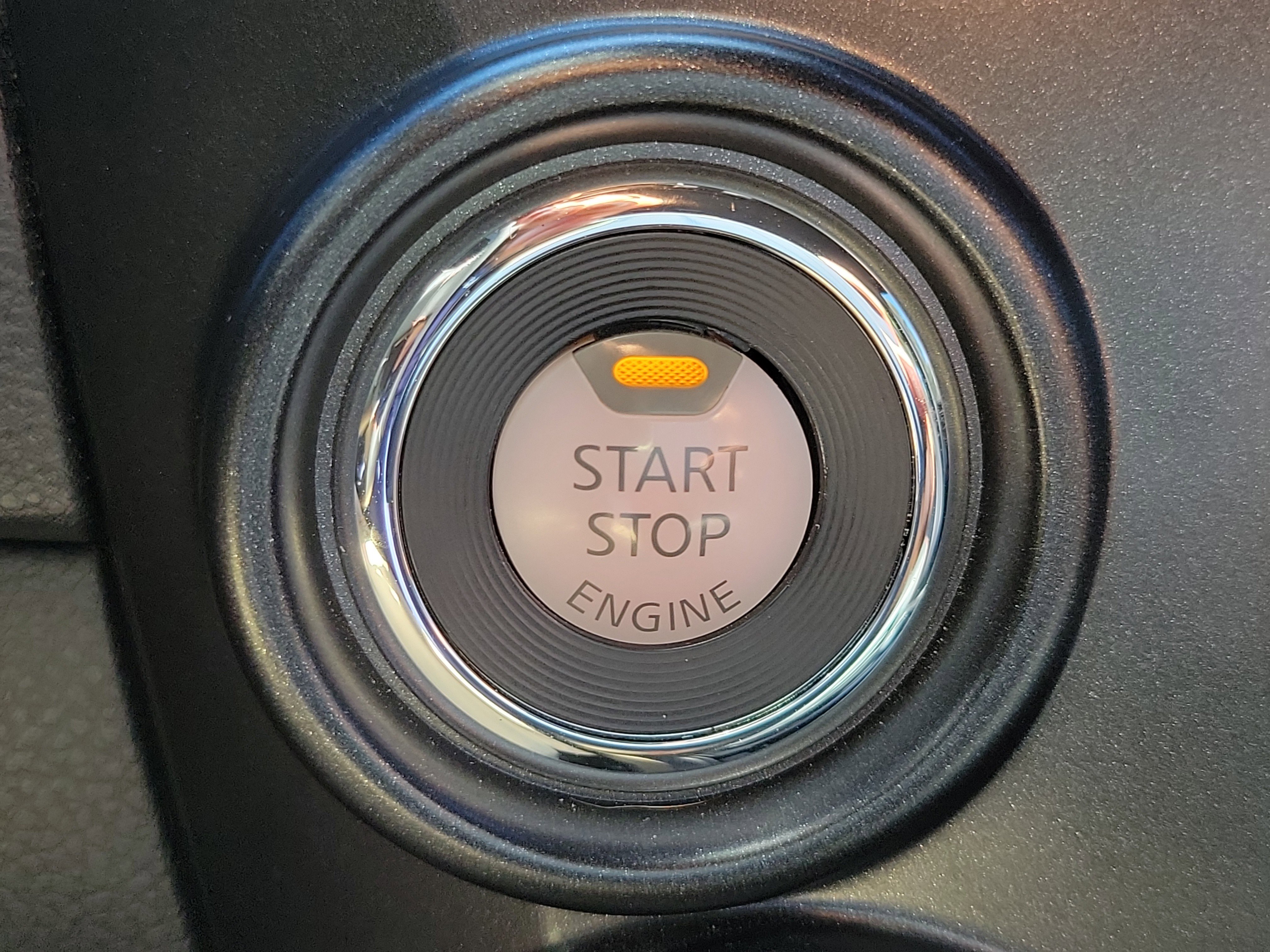 Used 2023 Nissan Titan PRO-4X w/ Pro-4x Convenience Package AWD/4WD image 26