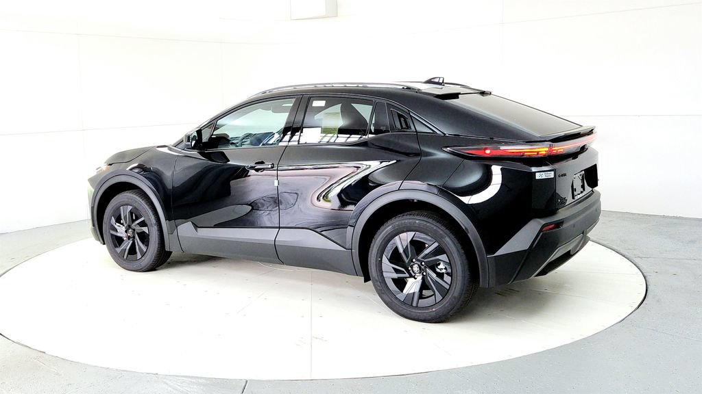 New 2026 Toyota C-HR AWD/4WD image 4