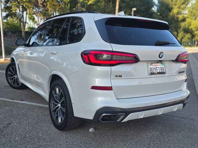 Used 2020 BMW X5 M50i w/ Parking Assistance Package AWD/4WD image 51