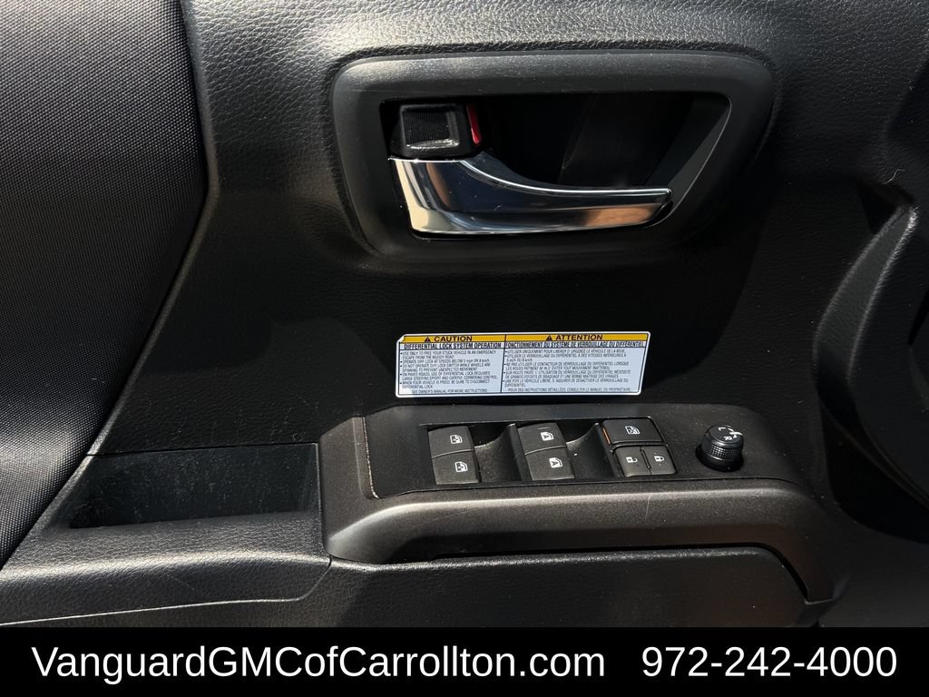 Used 2019 Toyota Tacoma TRD Off-Road w/ Technology Package AWD/4WD image 26