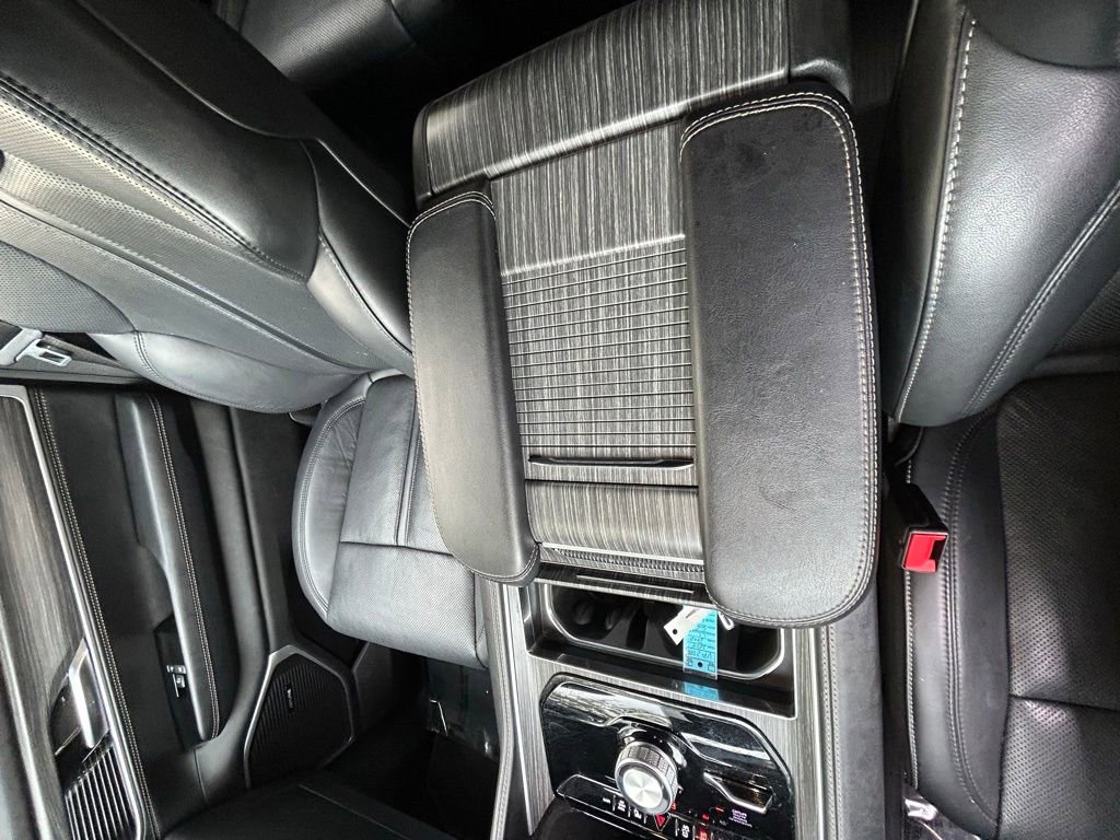 Used 2024 Jeep Wagoneer Series II w/ Flexible Seating Group image 29