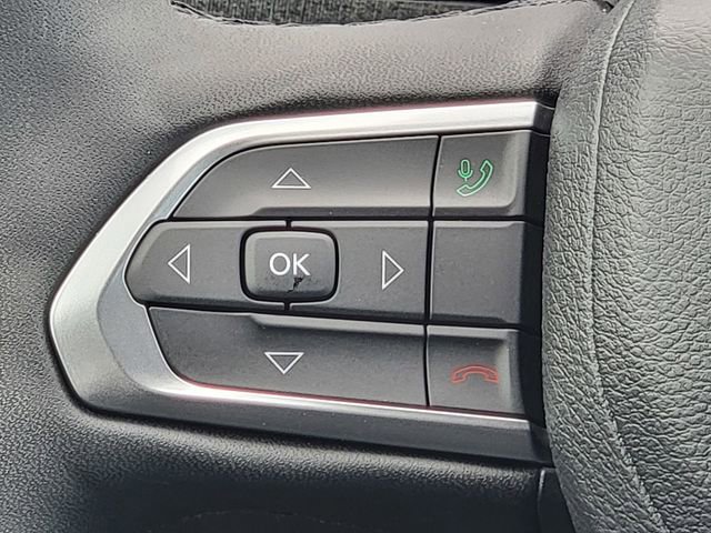 Certified 2023 Jeep Compass Latitude w/ Convenience Group image 33