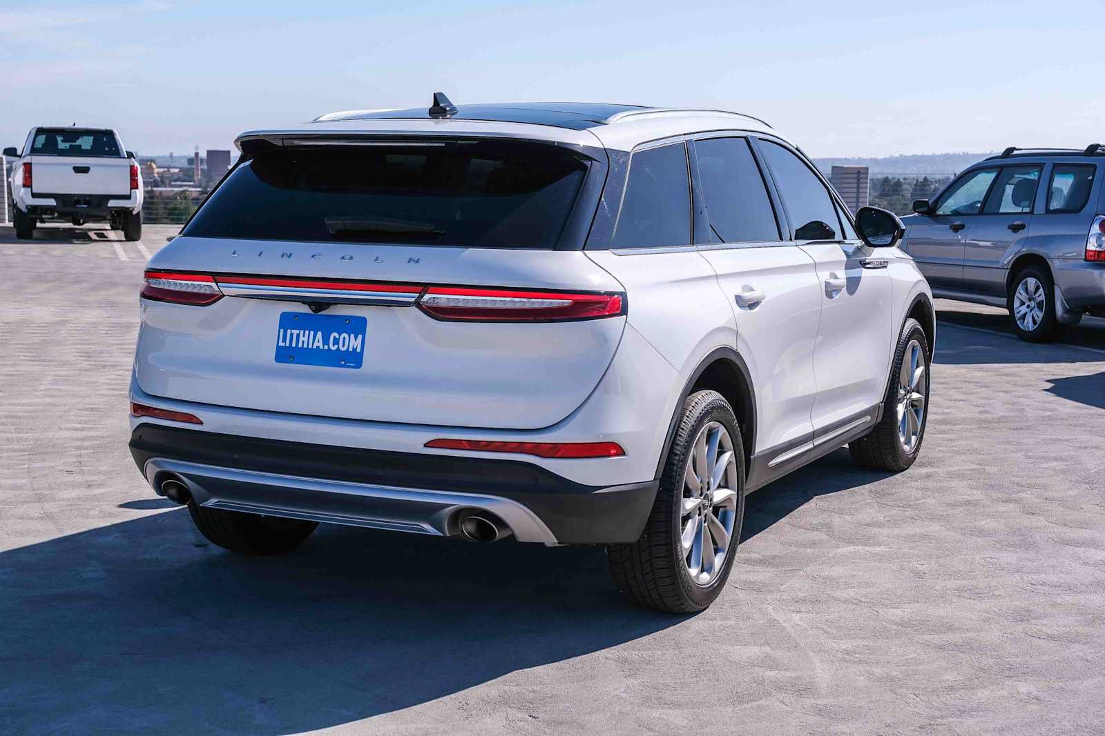 Used 2021 Lincoln Corsair FWD w/ Premium Package image 4