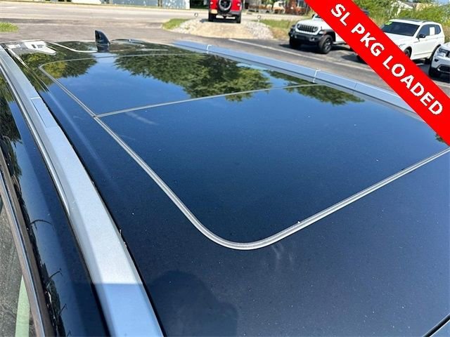 Used 2023 Nissan Rogue SL image 10